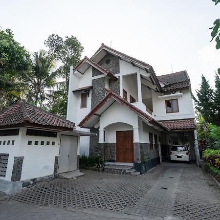 Super Oyo 1778 Omah Duwet Hotell Beran Kidul Eksteriør bilde
