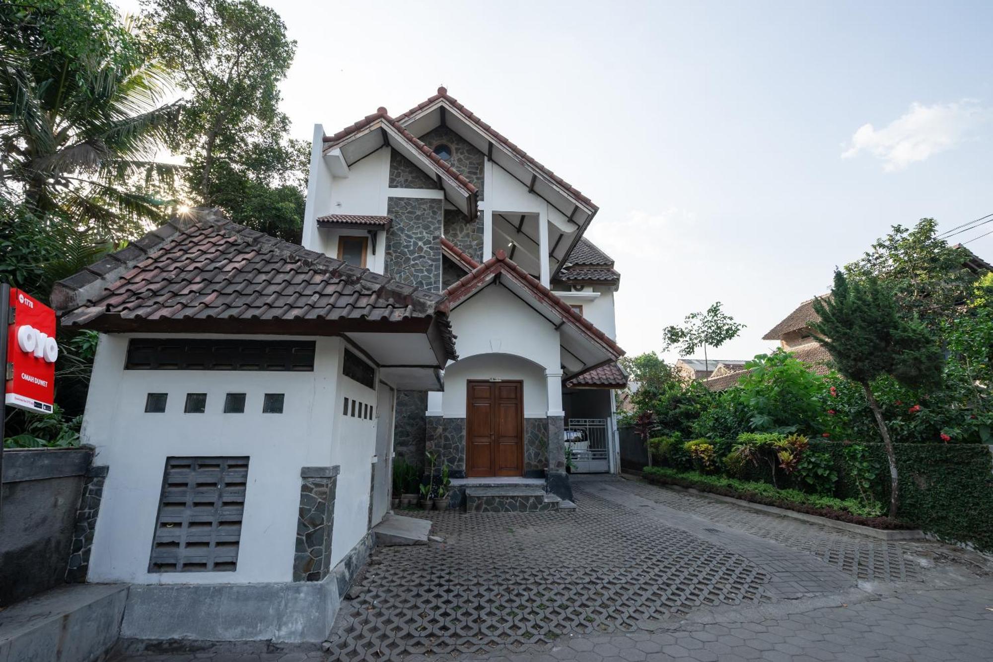 Super Oyo 1778 Omah Duwet Hotell Beran Kidul Eksteriør bilde
